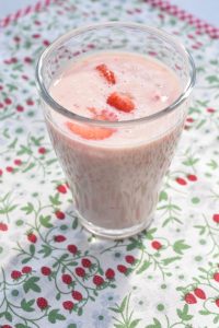 Jordbær banan smoothie - opskrift 
