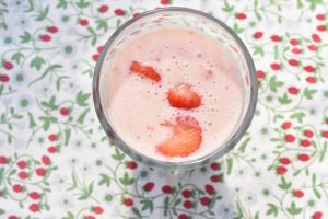 Jordbær banan smoothie - opskrift 