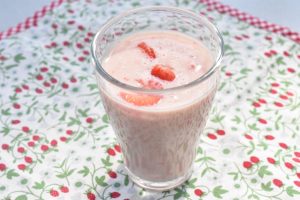 Jordbær banan smoothie - opskrift 