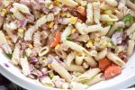 Pastasalat med tun og dressing - nem opskrift