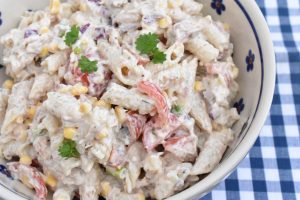 Pastasalat med tun og dressing - nem opskrift