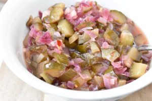 Agurkerelish - nem opskrift på relish til burger og hotdogs