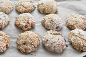 Hytteostboller - nemme proteinboller med hytteost