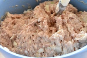 Farsruller med bacon på pande - af frikadellefars