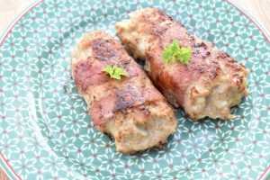 DSC_0450 • nogetiovnen.dk Farsruller med bacon på pande - af frikadellefars