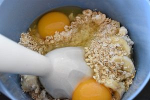 Bananpandekager med hytteost - opskrift