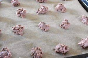 Chokolade cookies med havsalt - nem opskrift