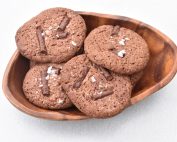 Chokolade cookies med havsalt - nem opskrift
