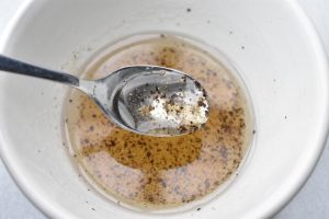 DSC_1119 • nogetiovnen.dk Salat med agurk og tomat - nem opskrift på grøn salat