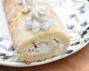 DSC_1302 • nogetiovnen.dk Citronroulade - luftig roulade med citroncreme
