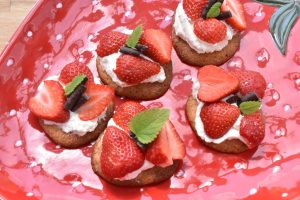 Små jordbærtærter på 5 min. - portionsanrettet