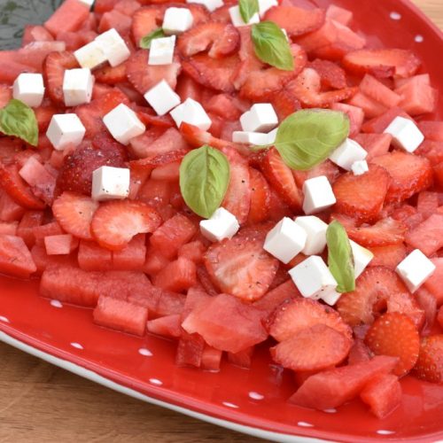 Salat med jordbær, melon og feta - vandmelonsalat