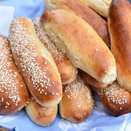 Pølsebrød - opskrift på bløde hotdogbrød