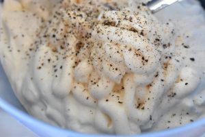 Kartoffelsalat med blomkål - opskrift