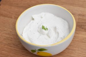 Fetacreme - rørt feta dressing - whipped feta