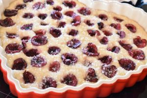 Kirsebærtærte - opskrift på tærte med kirsebær og kokos