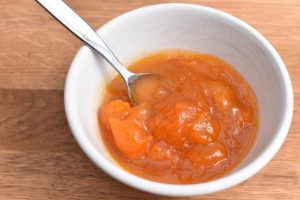 Abrikossyltetøj i mikroovn