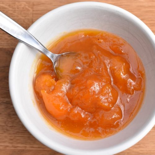 Abrikossyltetøj i mikroovn