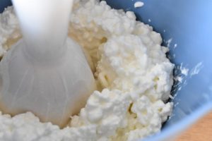 Æggesalat med hytteost - nem, sund og cremet