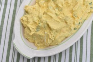 Æggesalat med hytteost - nem, sund og cremet