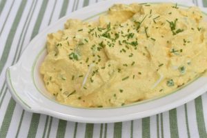 Æggesalat med hytteost - nem, sund og cremet