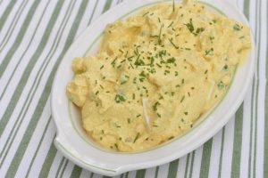 Æggesalat med hytteost - nem, sund og cremet