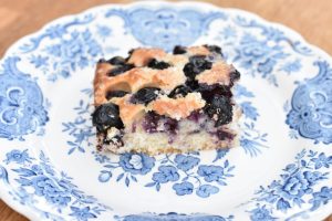 Blåbærkage - nem opskrift på lækker blåbær kage
