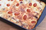 Tærte med kartoffelbund - løgtærte med knuste kartofler