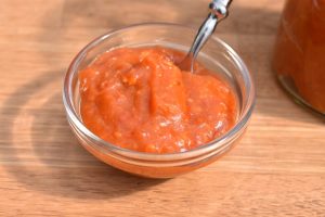 Hybenmarmelade - opskrift på marmelade med hyben og vanilje