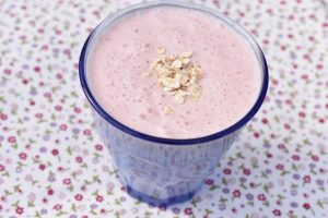 Morgenmads smoothie med havregryn - nem opskrift
