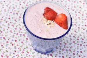 Morgenmads smoothie med havregryn - nem opskrift