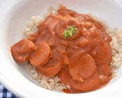 DSC_0149 • nogetiovnen.dk Svensk pølseret med ris - lækker ret med pølser