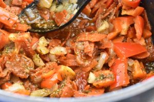 Pasta med pepperoni og soltørrede tomater - one pot pasta