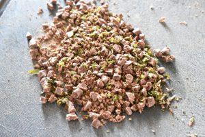 Mini pavlova med mynte og chokolade - nem opskrift