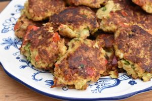 Vegetariske frikadeller med spidskål - kål frikadeller