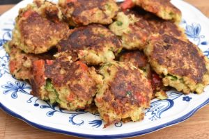 Vegetariske frikadeller med spidskål - kål frikadeller