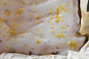 Citron brownie – opskrift på hvid brownie med citron