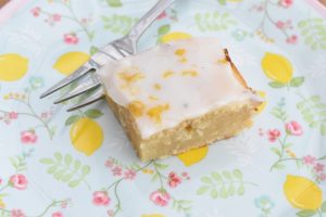 Citron brownie – opskrift på hvid brownie med citron