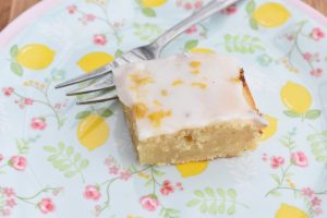 Citron brownie – opskrift på hvid brownie med citron