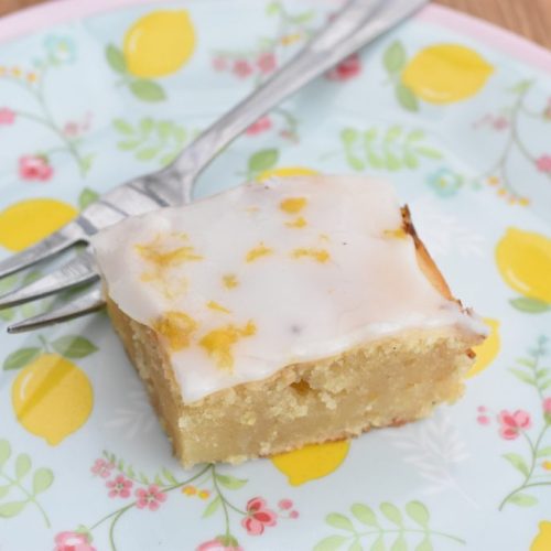 Citron brownie – opskrift på hvid brownie med citron