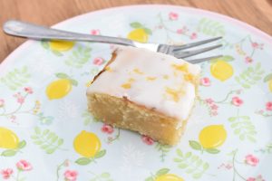 Citron brownie – opskrift på hvid brownie med citron