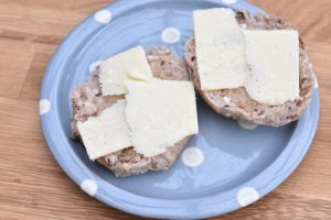 Valnøddeboller - nem opskrift på boller med valnødder