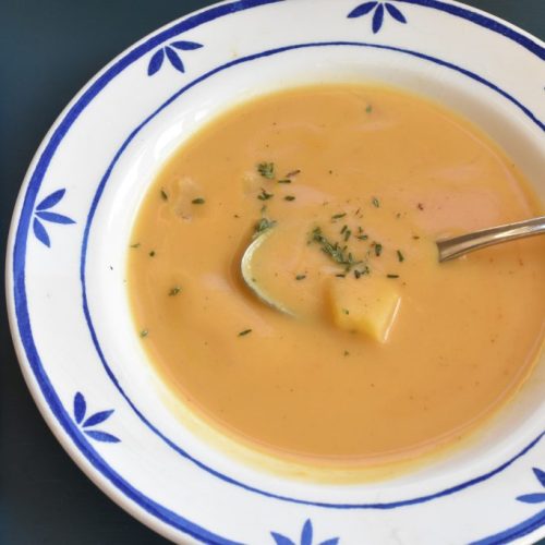 Spicy suppe med kokosmælk - nem opskrift på eksotisk suppe