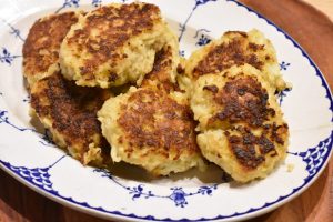 Blomkålsfrikadeller - opskrift på lækre vegetardeller