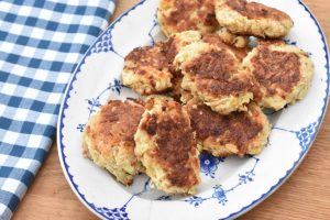 Blomkålsfrikadeller - opskrift på lækre vegetardeller