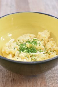 Røræg med hytteost opskrift – cremede scrambled eggs