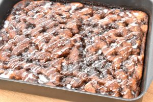 DSC_0850 • nogetiovnen.dk Kanelsnegle focaccia - opskrift på brunsviger med kanel