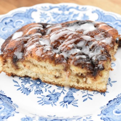Kanelsnegle focaccia - opskrift på brunsviger med kanel