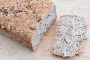 DSC_1255 • nogetiovnenstaging.com Valnøddebrød - nem opskrift på groft brød med valnødder