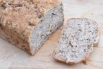 Valnøddebrød - nem opskrift på groft brød med valnødder